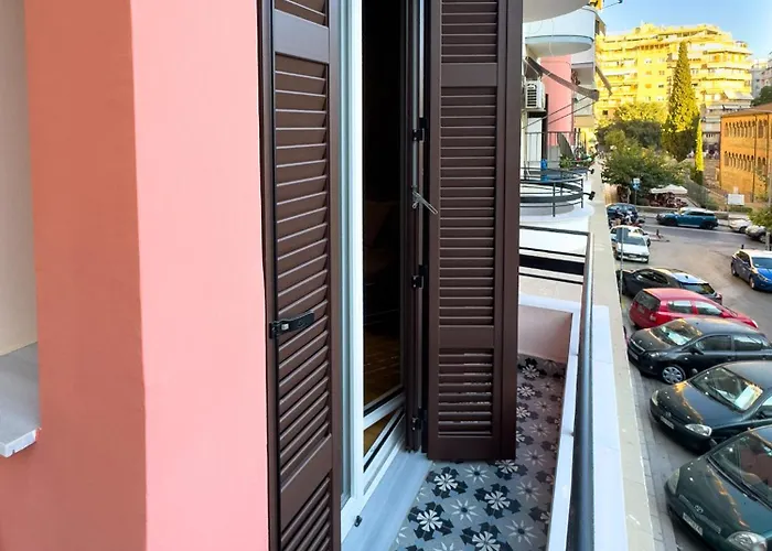 Cloud Nine - By 4travelers Tesalónica